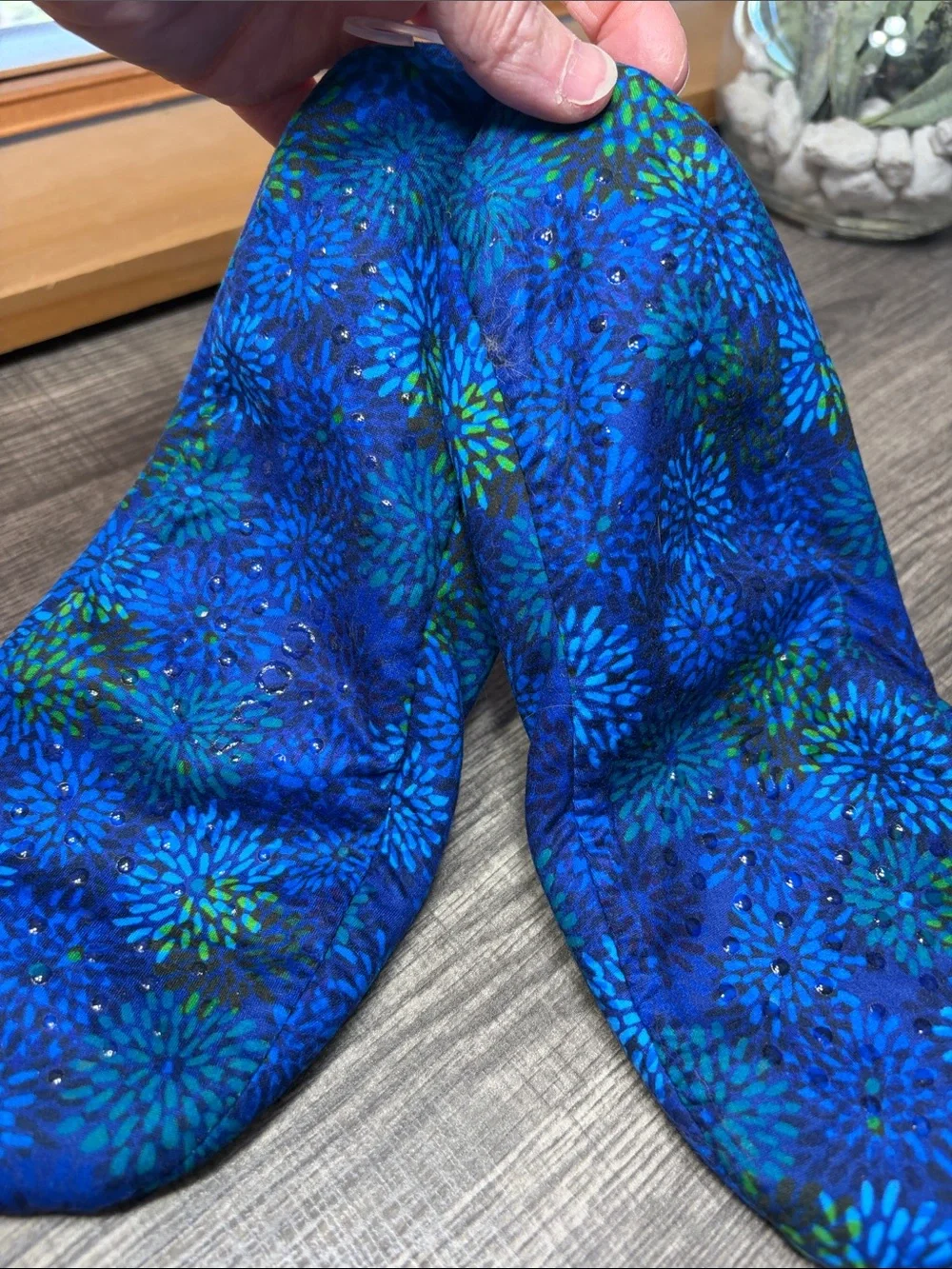 🍍5 for $30🍍 Skinnies by Snoozies Women Blue Foot Covers with Non-Skid Soles